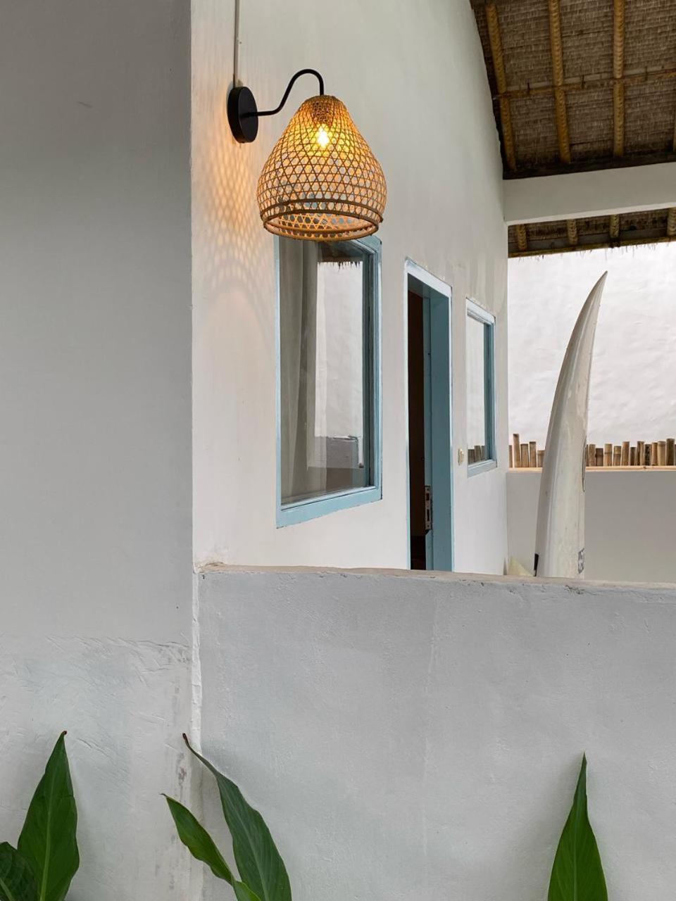 Surf Shack Grupuk Hotel Bumbang ภายนอก รูปภาพ