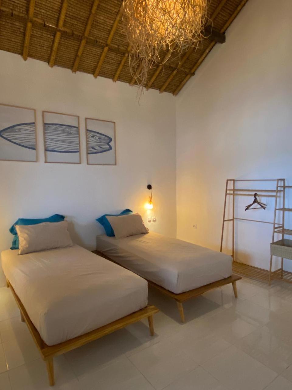 Surf Shack Grupuk Hotel Bumbang ภายนอก รูปภาพ