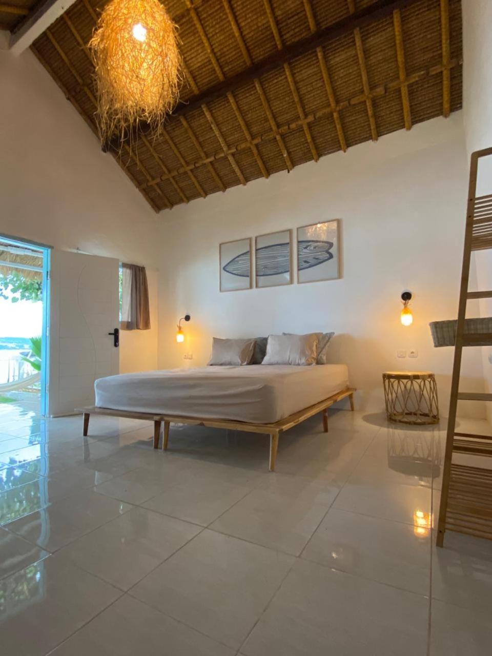 Surf Shack Grupuk Hotel Bumbang ภายนอก รูปภาพ